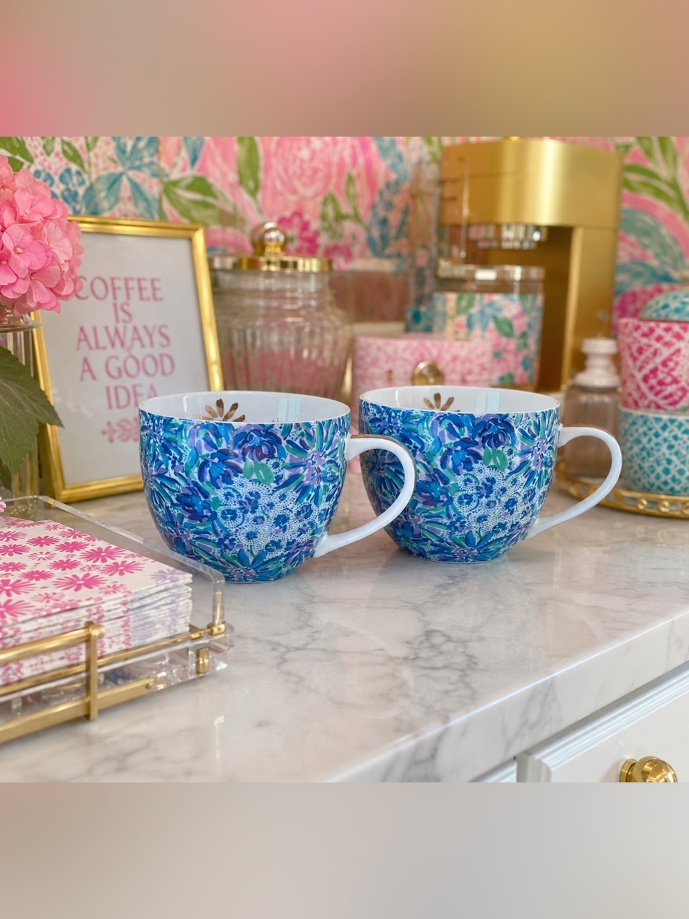 Lilly Pulitzer Coffee Cup Set of 2 Mugs 12 oz Blue White Gold High Manetenance